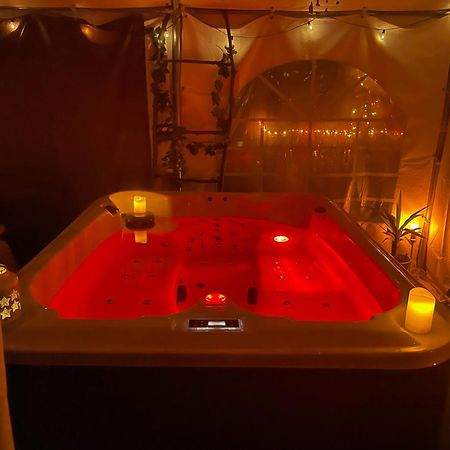 Bed and Breakfast Choisy Le Jacuzzi Exterior foto