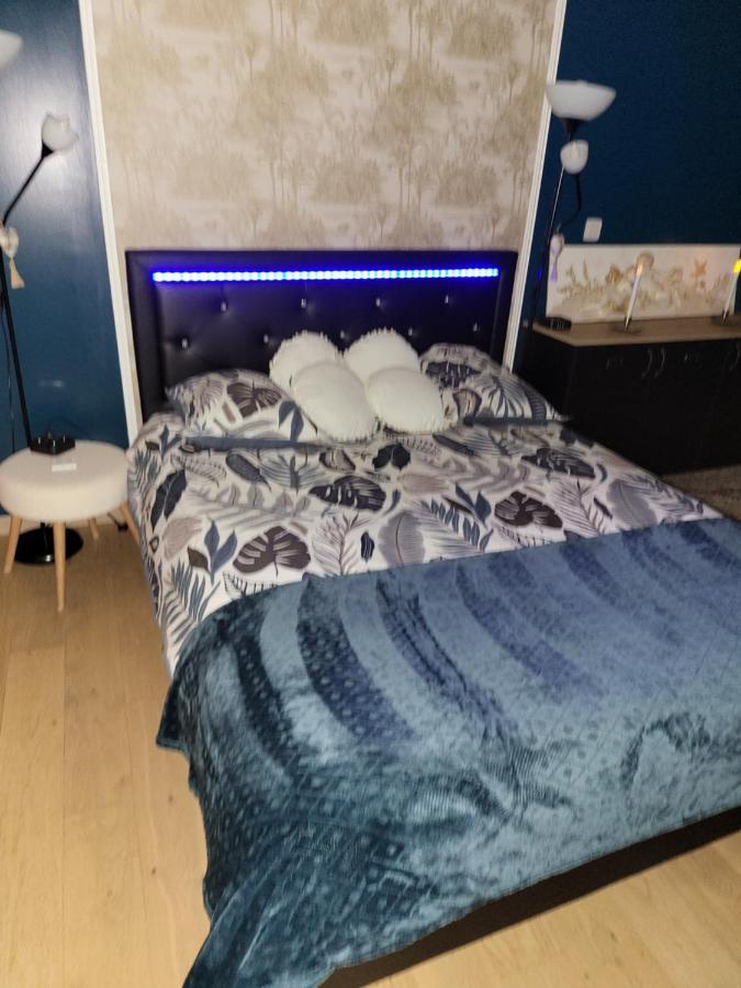 Bed and Breakfast Choisy Le Jacuzzi Exterior foto